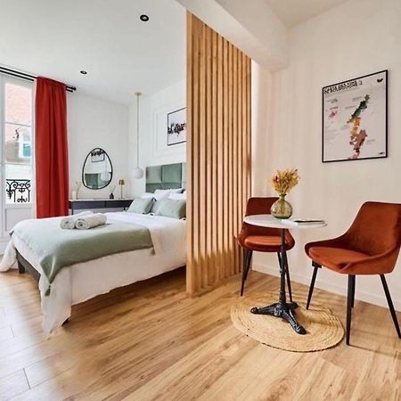 Suite - Le Monge - Dijon Centre Historique Экстерьер фото