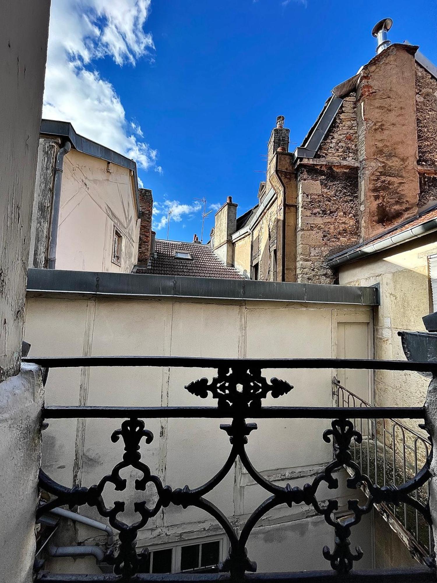 Suite - Le Monge - Dijon Centre Historique Экстерьер фото